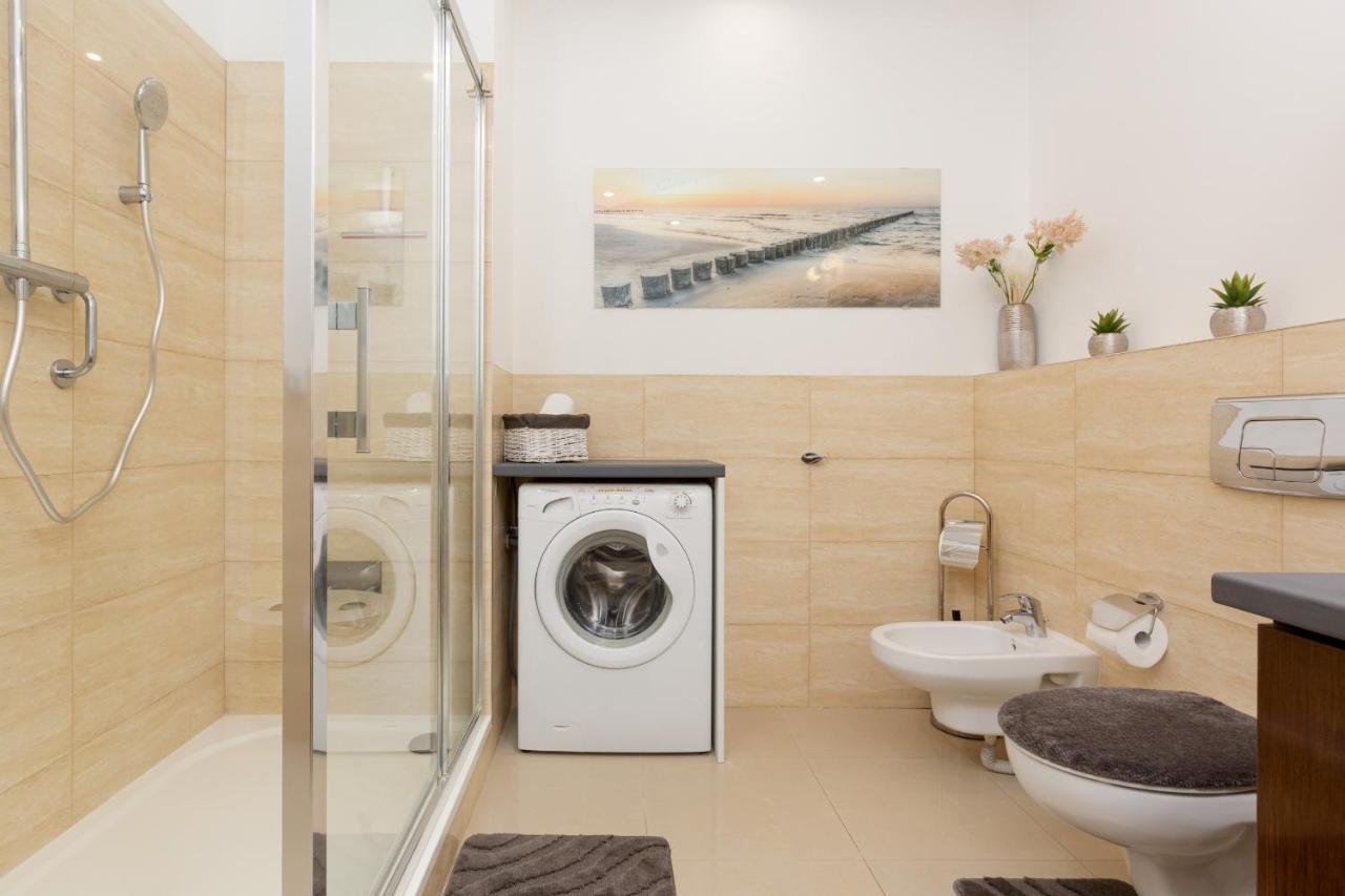 Park Arkadia Apartment With Parking Mokotow By Noclegi Renters วอร์ซอ ภายนอก รูปภาพ